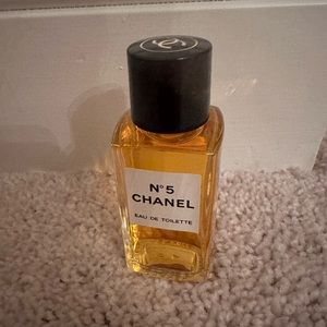 Chanel No 5 Eau de Toilette